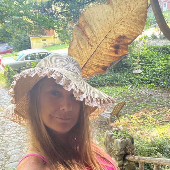 Meet your Posher, Rebecca - Picture 8 of 8